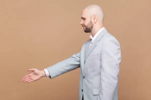Zijaanzicht Portret Van Kale Man Met Baard Die Hand Hand — Stockfoto