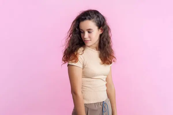Portrait Cute Pretty Teenage Girl Wavy Hair Beige Shirt Standing — Stock fotografie