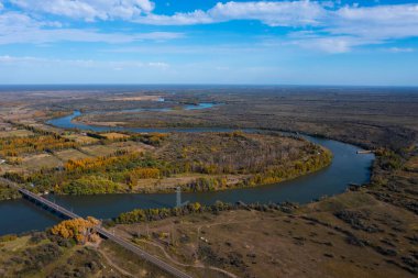 Patagonya 'daki Rio Negro manzarası, Arjantin' in General Conesa şehrinden geçiyor..