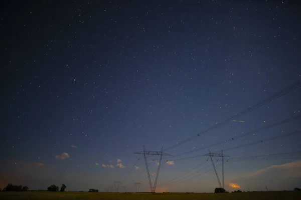 Высоковольтная Линия Электропередач Ночном Ландшафте Пампа Патагония Аргентина — стоковое фото