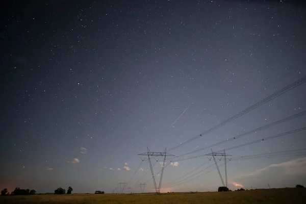 Високовольтна Електрична Лінія Нічному Ландшафті Пампа Патагонія Аргентина — стокове фото