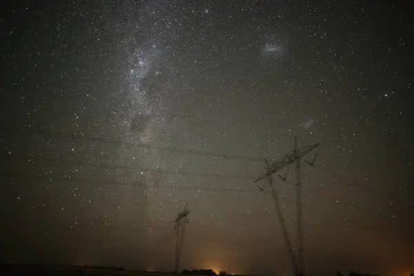 Linea Elettrica Alta Tensione Paesaggio Notturno Pampa Patagonia Argentina — Foto Stock