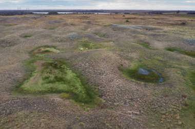 Taze su kaynağı, Pampas manzarası, La Pampa Eyaleti, Patagonya, Arjantin.