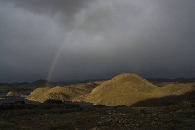 Torres del Paine Ulusal Parkı, Dağ Ortamı, Patagonya, Şili.