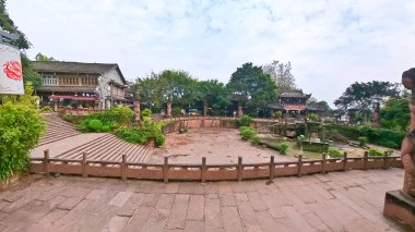 HuangLong 'daki eski binaların çekimleri Çin kasabasına