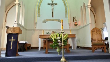 Dini Hristiyan ya da Katolik mihrabının kutlamalara ve cenazelere ibadet etmek için yakın çekimi