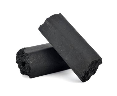 kömür beyaz arkaplanda izole edildi