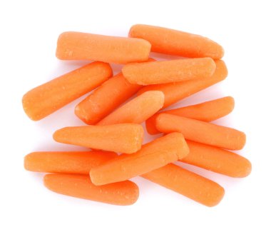 Beyaz bir arka plan üzerinde izole bebek havuç