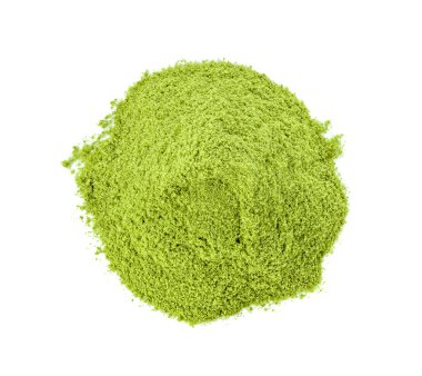 Toz yeşil çay beyaz arka plan üzerinde izole