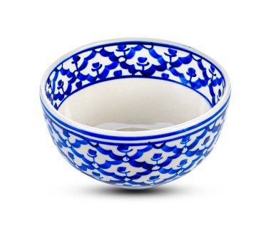 Mavi seramik kase, beyaz arka planda izole edilmiş boş kase.