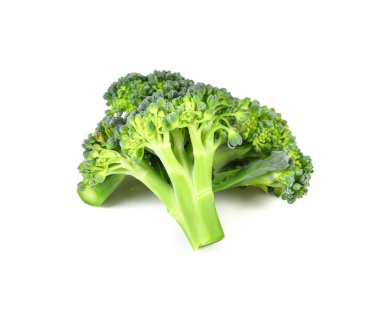 Brokoli beyaz arkaplanda izole edildi