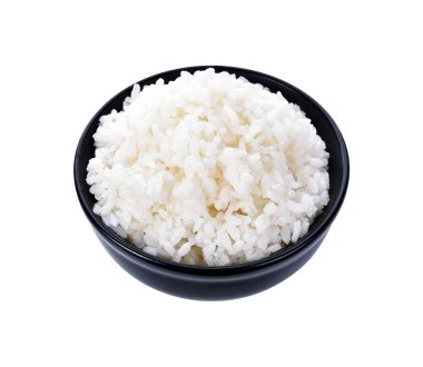 Beyaz arka planda bir kasede pirinç