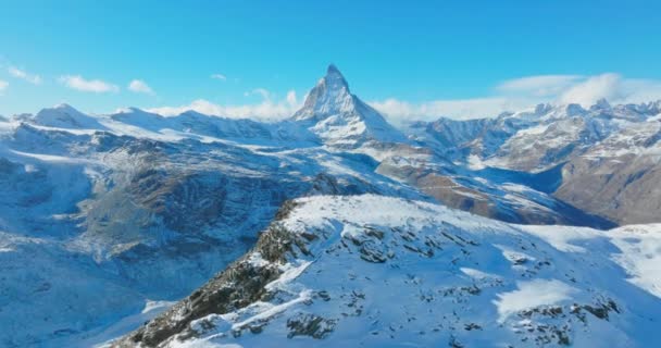 Drohnenüberflug Gornergrat Mit Matterhornblick Winter Der Schweiz Majestätische Berggipfel Ikonischen — Stockvideo