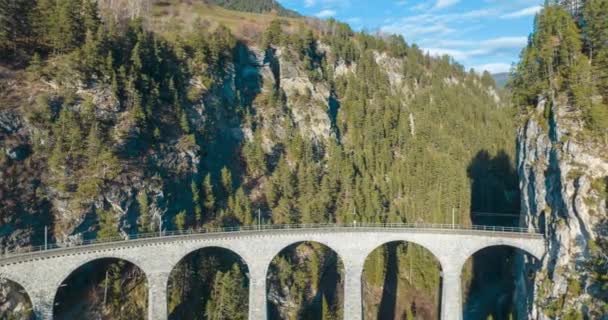 Landwasser Viaducto Patrimonio Humanidad Turismo Lujo Glaciar Expreso Tren Los — Vídeos de Stock