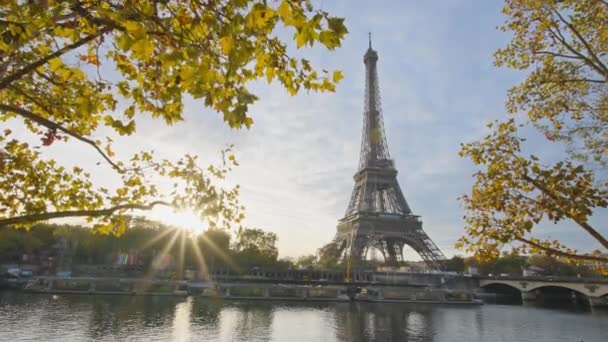 Fransa Nın Ikonik Simgelerinden Biri Olan Ünlü Eyfel Kulesi Nin — Stok video