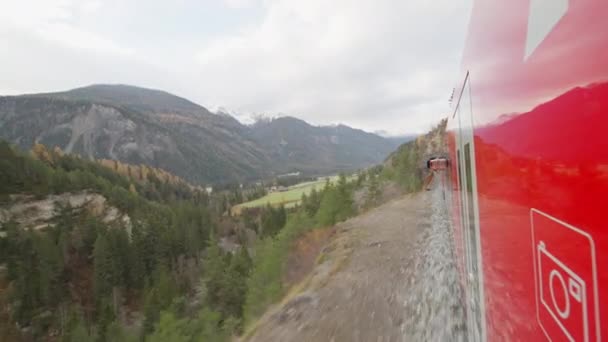 Tren Penceresinden Vurulmuş Buzul Bernina Ekspresi Sviçre Nin Filisur Kentindeki — Stok video