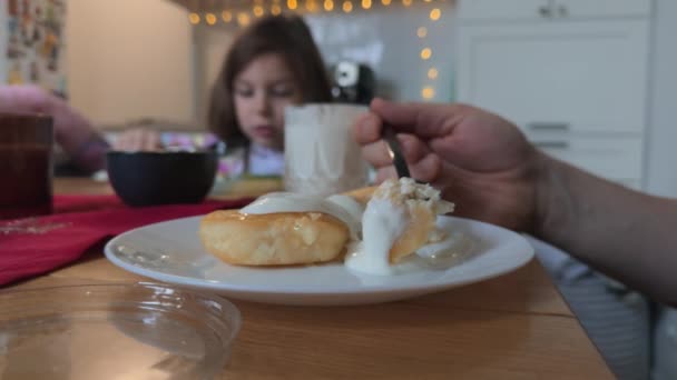 Close Hand Fork Eating Cottage Cheese Pancake Sour Cream Home — Video