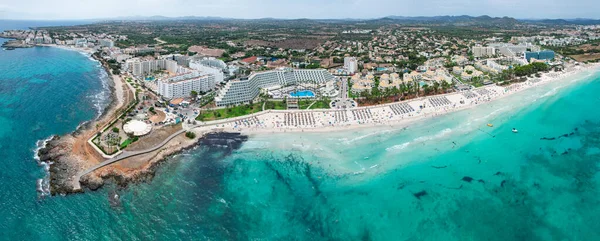 Panoramautsikt Över Coma Stranden Mallorca Spanien Sommardag Royaltyfria Stockbilder