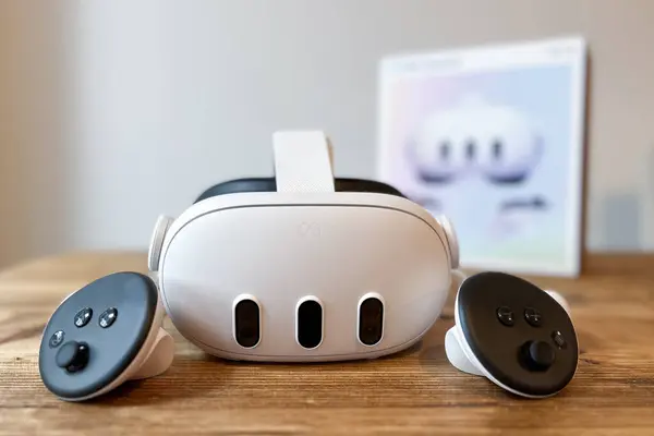 Кращі VR окуряри для занурення у паралельні світи