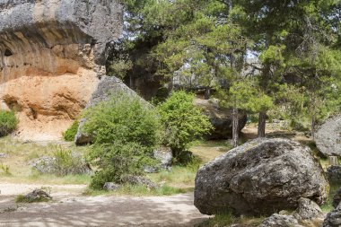 İspanya 'nın Cuenca eyaletinde Büyülü Şehir adlı doğal bir park.