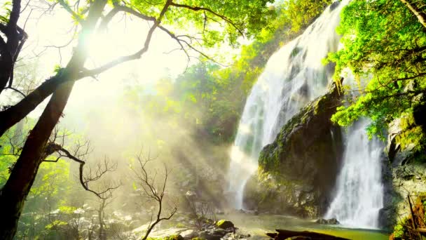 Waterval Bergen Khlong Lan Waterval Khlong Lan National Park Kamphaeng — Stockvideo