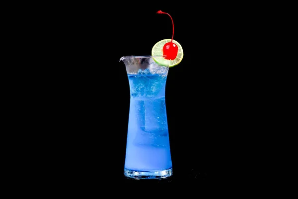 Blue Lagoon Blue Hawaii Cocktail Летний Алкогольный Напиток Водкой Тоником — стоковое фото