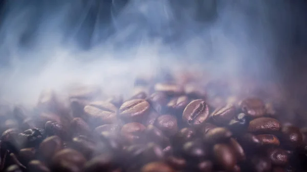 Coffee Beans Roasting Smoke Selective Focus Soft Focus — Stock Photo, Image