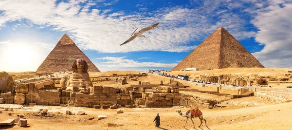 Wielka Panorama Sfinksa Przy Piramidach Egiptu Widok Zachód Słońca Giza — Zdjęcie stockowe