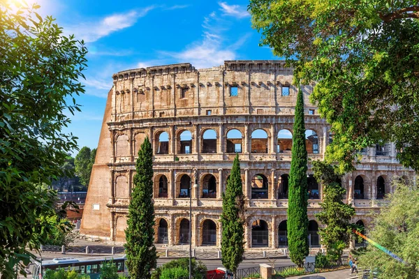 Colosseo Famoso Roma Vista Vicino Dal Parco Italia — Foto Stock