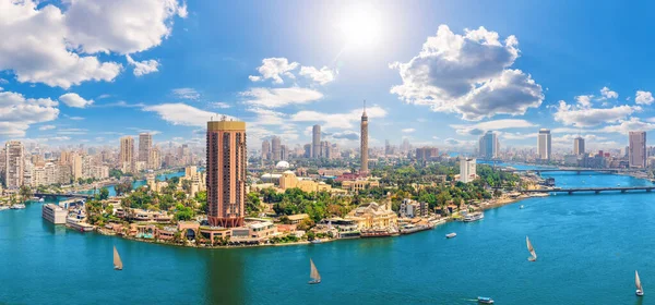 开罗航景 尼罗河和埃及吉兹拉岛 图库图片