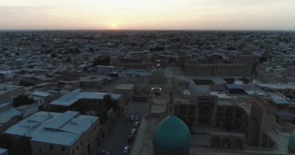 Drone Vola All Alba Sopra Vecchio Bukhara Famoso Complesso Kalyan — Video Stock