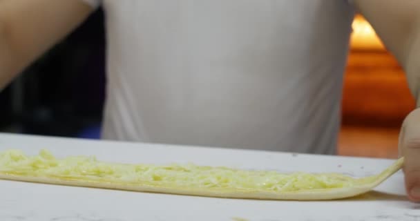 Chef Prépare Pâte Pour Pain Fermer Mouvement Lent — Video