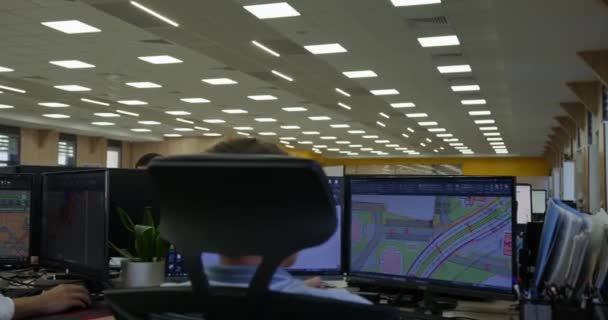 Pessoas Trabalhar Computadores Empresa Arquitectura Design Movimento Lento — Vídeo de Stock