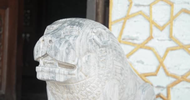 Μπουχάρα Ουζμπεκιστάν 2022 Αγάλματα Λιονταριών Ένα Αρχαίο Συγκρότημα Εμίρηδων Θερινή — Αρχείο Βίντεο