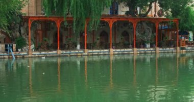 Eski kompleks yazlık Sitorai Mohi Xosa manzarası. Eski Buhara, Özbekistan.