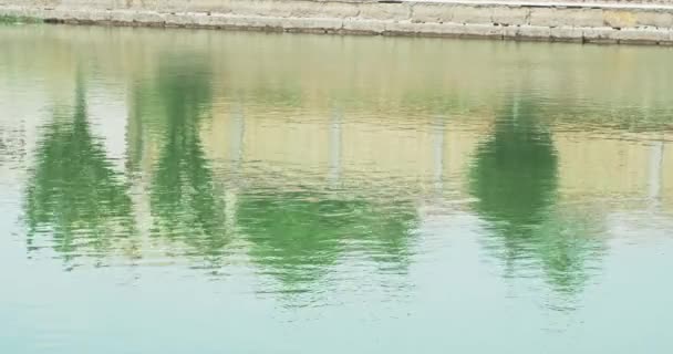 Reflexão Água Bacia Complexo Antigo Emires Residência Verão Sitorai Mohi — Vídeo de Stock