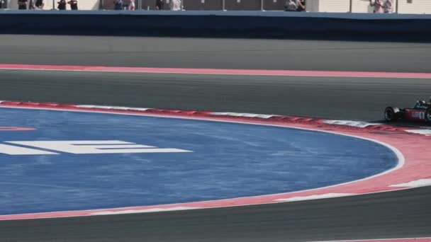 Dubai Verenigde Arabische Emiraten 2024 Sportwagens Het Circuit Tijdens Race — Stockvideo
