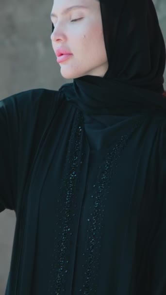 Young Woman Arab National Dress Abaya Close Dress Slow Motion — Stock Video