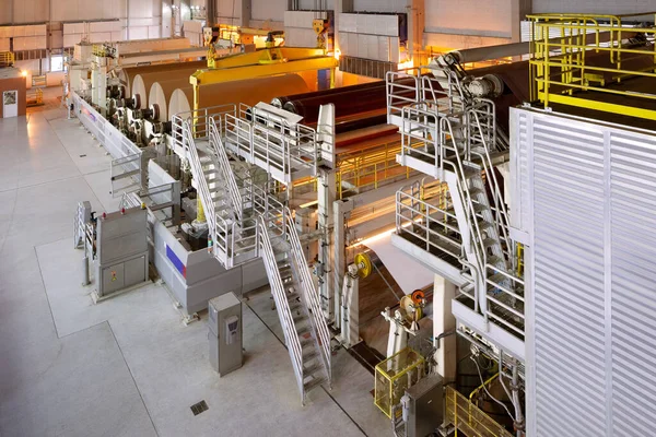 製紙工場の機械 ロイヤリティフリーのストック画像
