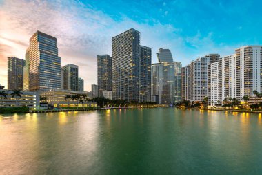 Brickell Mahallesi, Miami, Florida, ABD 'deki şehir ve emlak gelişmeleri