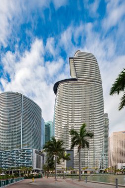 Miami, Florida, ABD - Brickell Mahallesi 'nde şehir merkezi ve gayrimenkul gelişmeleri.