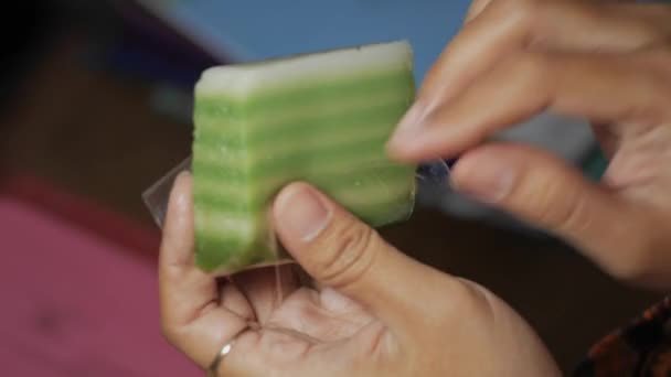 Lapis Legit Traditionell Kaka Från Indonesien Gjord Vetemjöl Som Har — Stockvideo