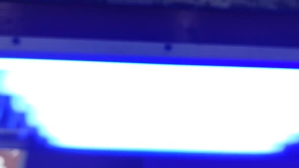 Фото Прибора Фототерапии Новорожденных Желтухой Гипербилирубином Использованием Синего Ультрафиолетового Света — стоковое видео