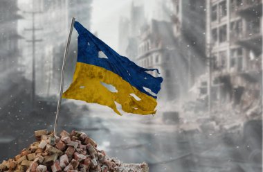 Kirli ve yırtık Ukrayna bayrağı, direnişin ve zaferin sembolü. Bir savaş ve yıkım sahnesi, çatışmalar tarafından yıkılan bir şehrin kalıntıları. 3B Hazırlama.