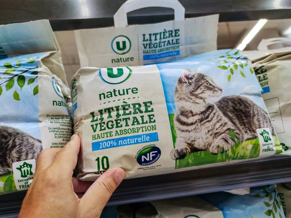 Puilboreau France October 2020 Customer Choosing Natural Cat Litter French Stock Picture