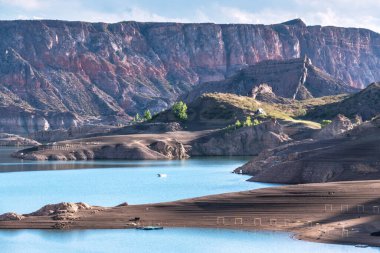 Atuel Nehri ve Valle Grande Reservoir Kanyonu yakınlarındaki San Rafael, Mendoza bölgesi, Cuyo bölgesi, Arjantin