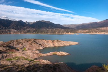 Rezervuar Barajı Potrerillos (Embalse Dique Potrerillos), Mendoza, Arjantin