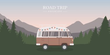 Orman vektörü illüstrasyonu EPS10 'da kamp minibüsüyle vahşi doğada kamp macerası.