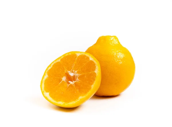 Świeża Pomarańcza Plastry Pomarańczowy Napój Owoców Białym Tle — Zdjęcie stockowe