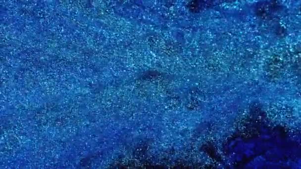 青を基調とした空間で未来的な輝き 青いボケ粒子の輝きは塵勾配抽象的な背景を与えます 高品質4K映像 — ストック動画